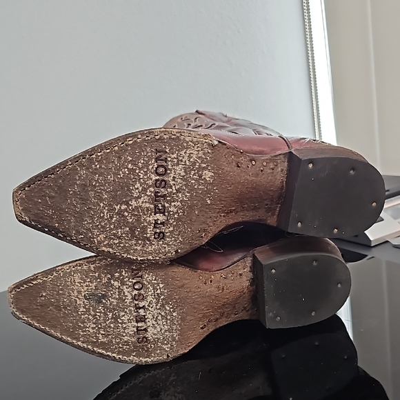 Stetson Brown Heeled Boots with Intricate Embroidery - Picture 10 of 13